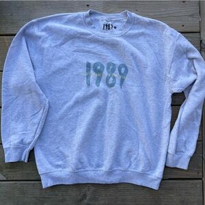 official Taylor Swift 1989 crewneck sweatshirt - L